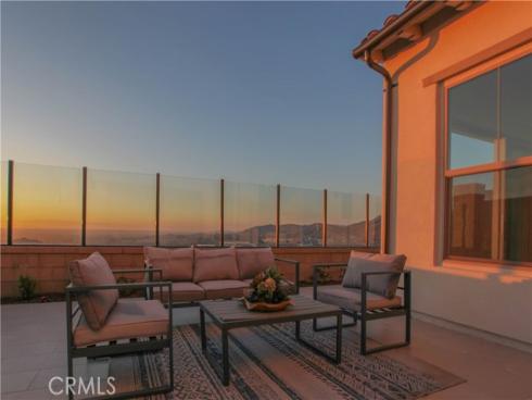 137 Oakstone , Irvine, CA