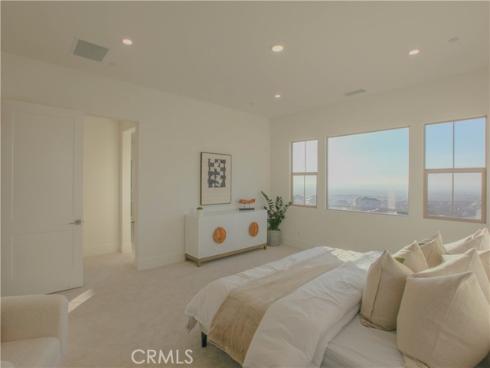 137 Oakstone , Irvine, CA