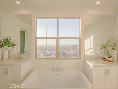 137 Oakstone , Irvine, CA