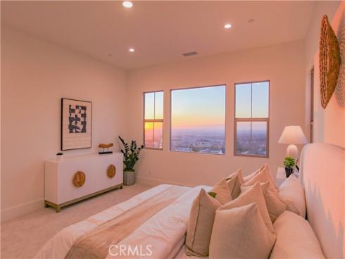 137 Oakstone , Irvine, CA