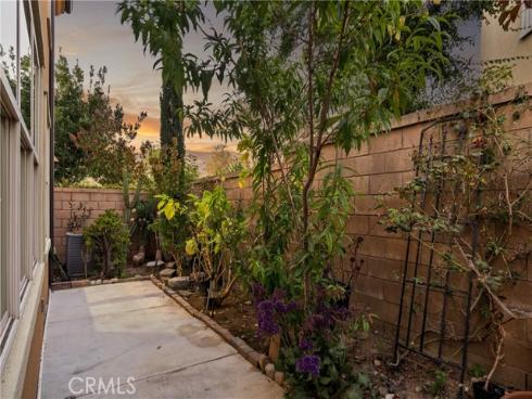 42  Land Grant  , Irvine, CA