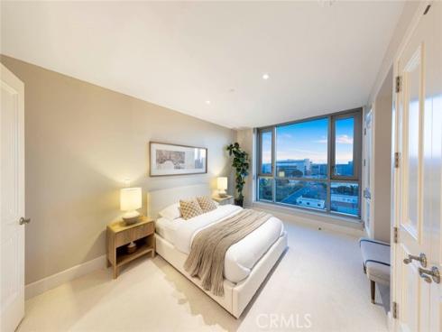 8081 Scholarship , Irvine, CA