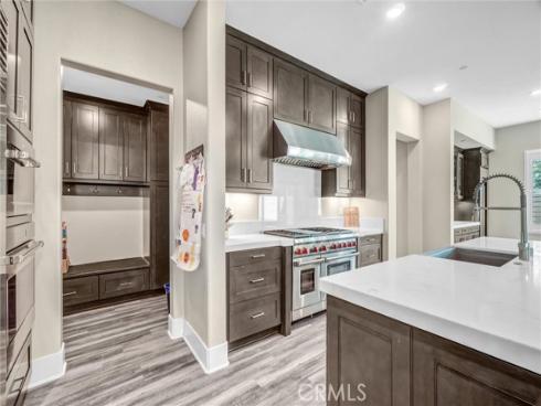 74  Iluna  , Irvine, CA