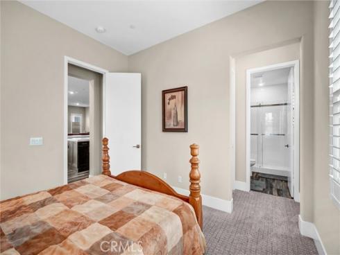 74  Iluna  , Irvine, CA