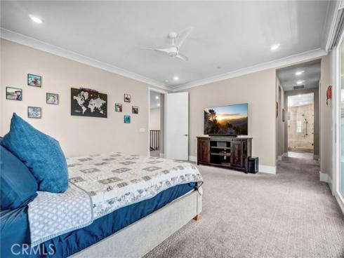 74  Iluna  , Irvine, CA