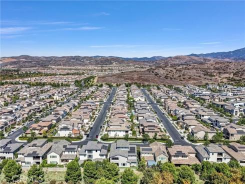 74  Iluna  , Irvine, CA