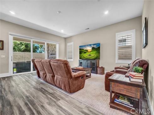 74  Iluna  , Irvine, CA