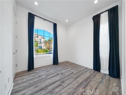 56  Egret  , Irvine, CA