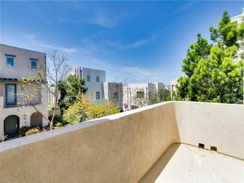 105  Catalyst  , Irvine, CA