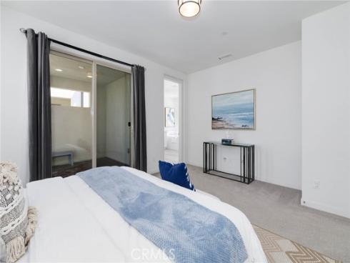 105  Catalyst  , Irvine, CA