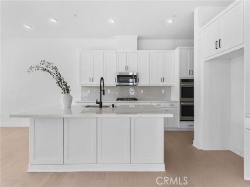 123  Bosal  , Irvine, CA