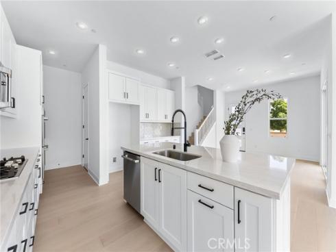 123  Bosal  , Irvine, CA