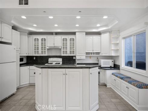 352  Fallingstar  , Irvine, CA