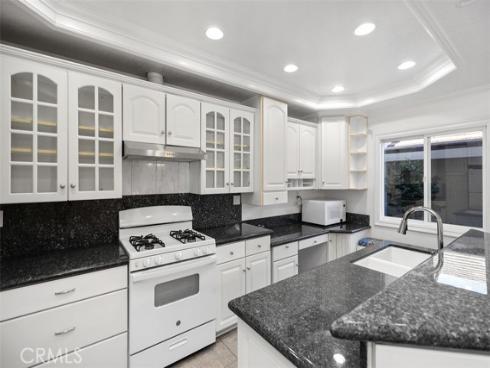 352  Fallingstar  , Irvine, CA