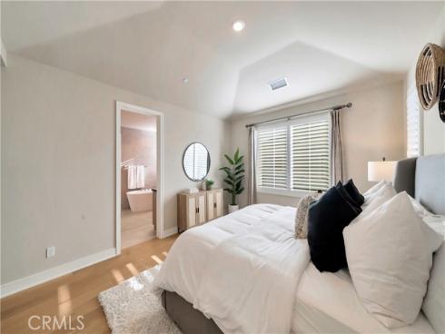 111  Linda Vista  , Irvine, CA