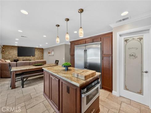 10  Calais  , Irvine, CA