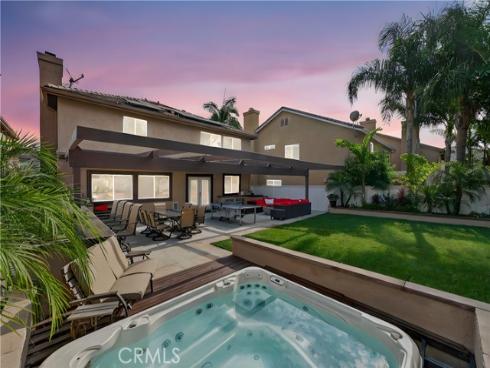 10  Calais  , Irvine, CA