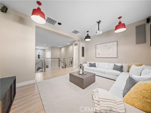 53  Hornbill  , Irvine, CA