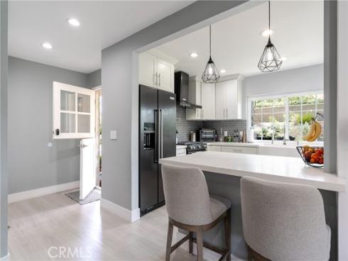 12  Juniper  , Irvine, CA