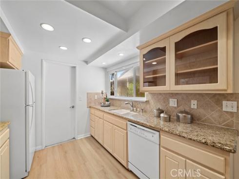 22  Meadowsweet  , Irvine, CA