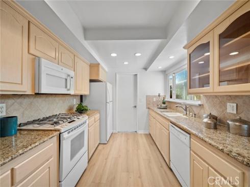 22  Meadowsweet  , Irvine, CA