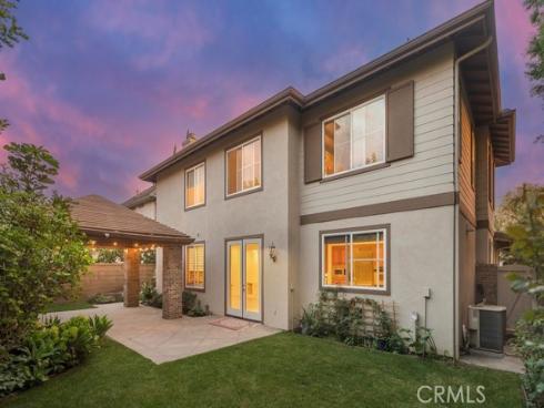 33  Modesto  , Irvine, CA