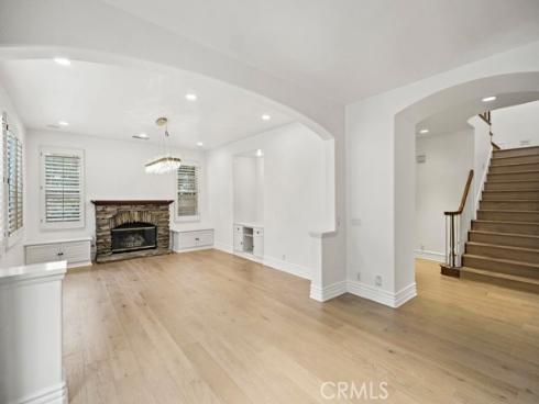 33  Modesto  , Irvine, CA