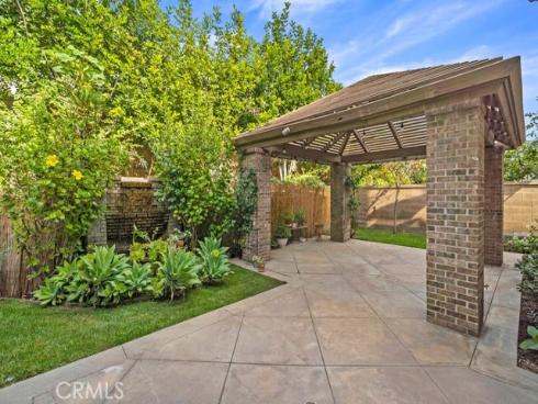 33  Modesto  , Irvine, CA