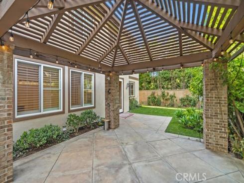 33  Modesto  , Irvine, CA