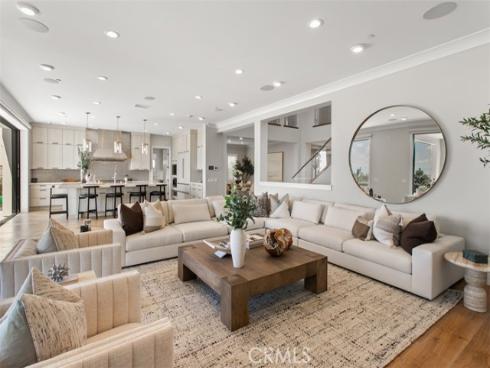 224 Clear Falls , Irvine, CA