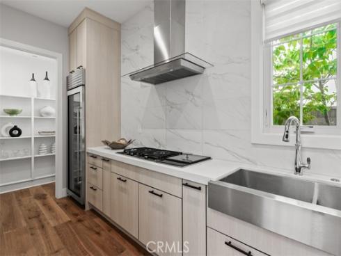 224 Clear Falls , Irvine, CA