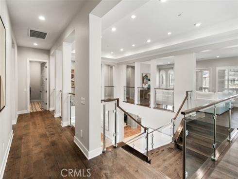 224 Clear Falls , Irvine, CA