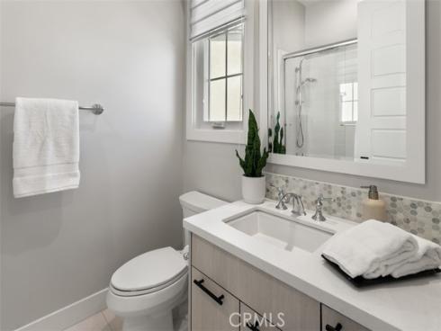 224 Clear Falls , Irvine, CA