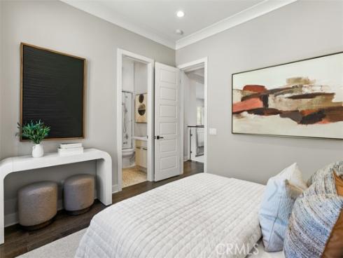 224 Clear Falls , Irvine, CA