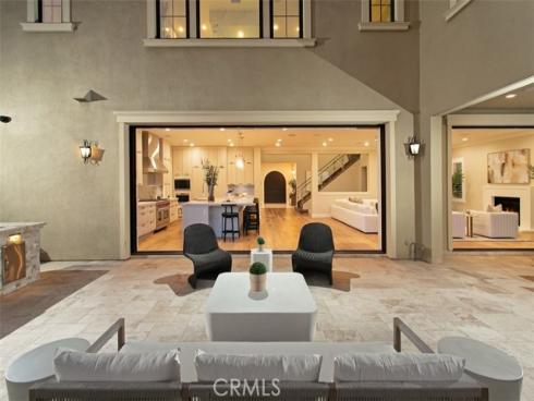 224 Clear Falls , Irvine, CA