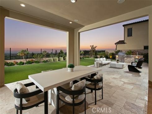 224 Clear Falls , Irvine, CA