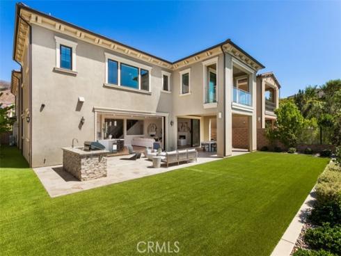 224 Clear Falls , Irvine, CA
