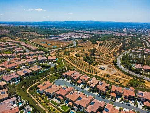 224 Clear Falls , Irvine, CA