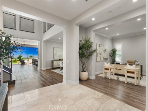 224 Clear Falls , Irvine, CA
