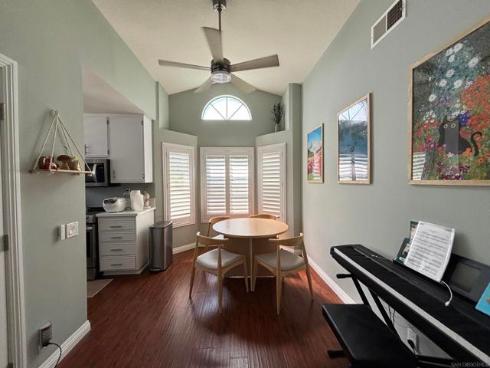 115  Huntington  , Irvine, CA