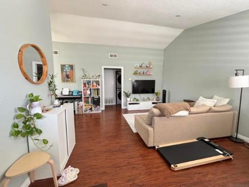 115  Huntington  , Irvine, CA