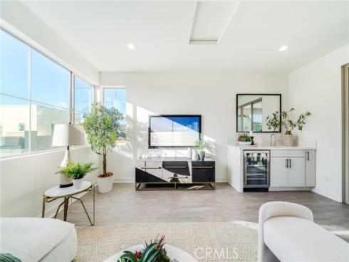 196 Episode , Irvine, CA