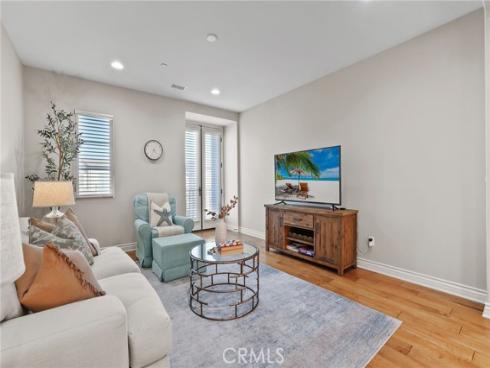 10  Shadybend  , Irvine, CA