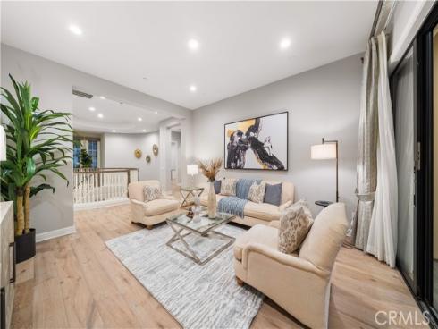 212 Clear Falls , Irvine, CA