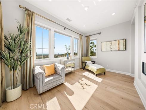 212 Clear Falls , Irvine, CA