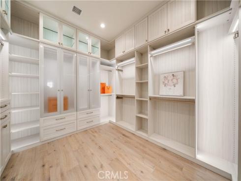 212 Clear Falls , Irvine, CA