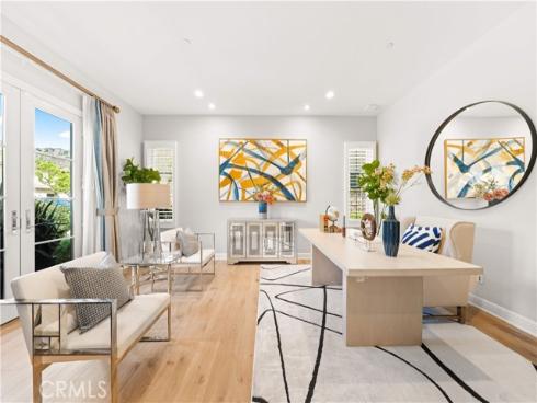 212 Clear Falls , Irvine, CA