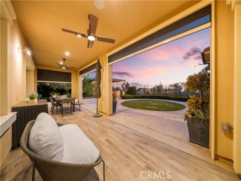 212 Clear Falls , Irvine, CA