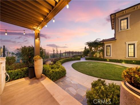 212 Clear Falls , Irvine, CA