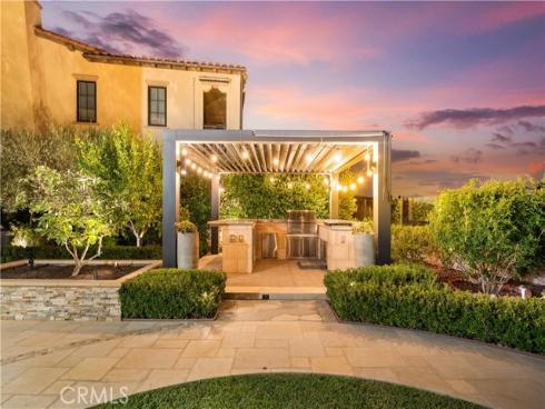 212 Clear Falls , Irvine, CA